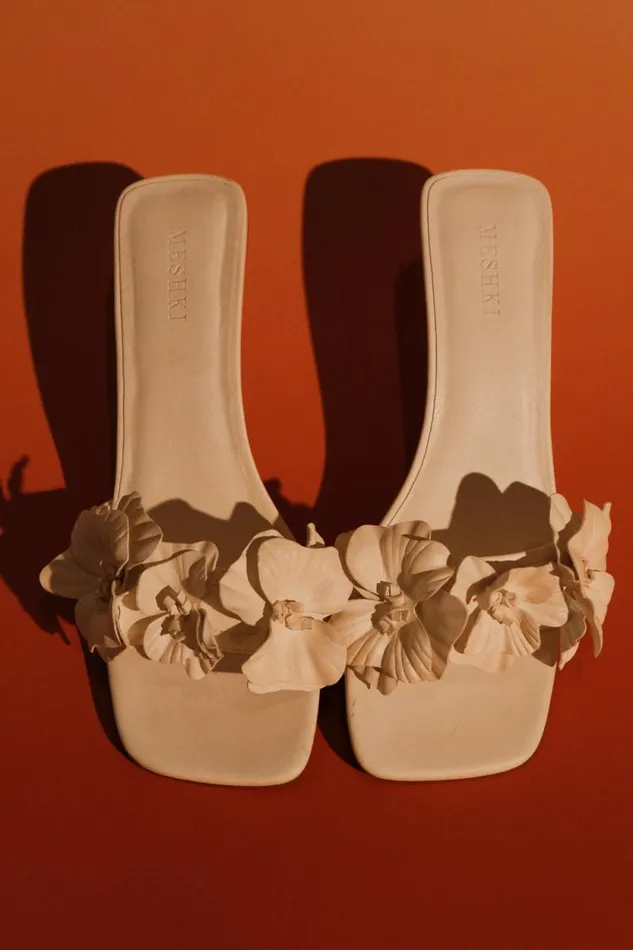 Women Meshki Shoes Melissa Floral Heels 8211 Ivory