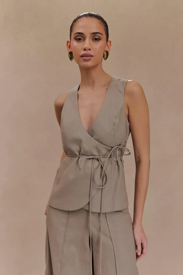 Women Meshki Tops Brandi Linen Sleeveless Wrap Top 8211 Pebble