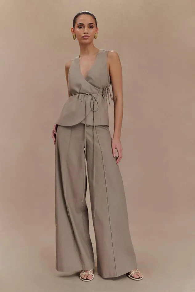 Women Meshki Tops Brandi Linen Sleeveless Wrap Top 8211 Pebble