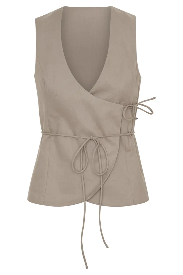 Women Meshki Tops Brandi Linen Sleeveless Wrap Top 8211 Pebble