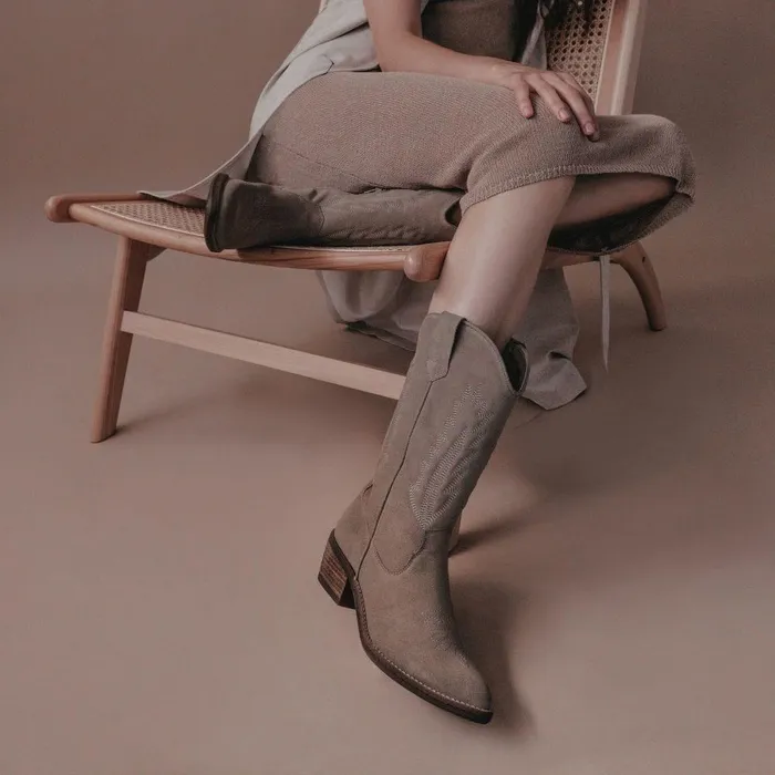 Women Moda In Pelle MidCalf Boots Fanntine Stone Suede